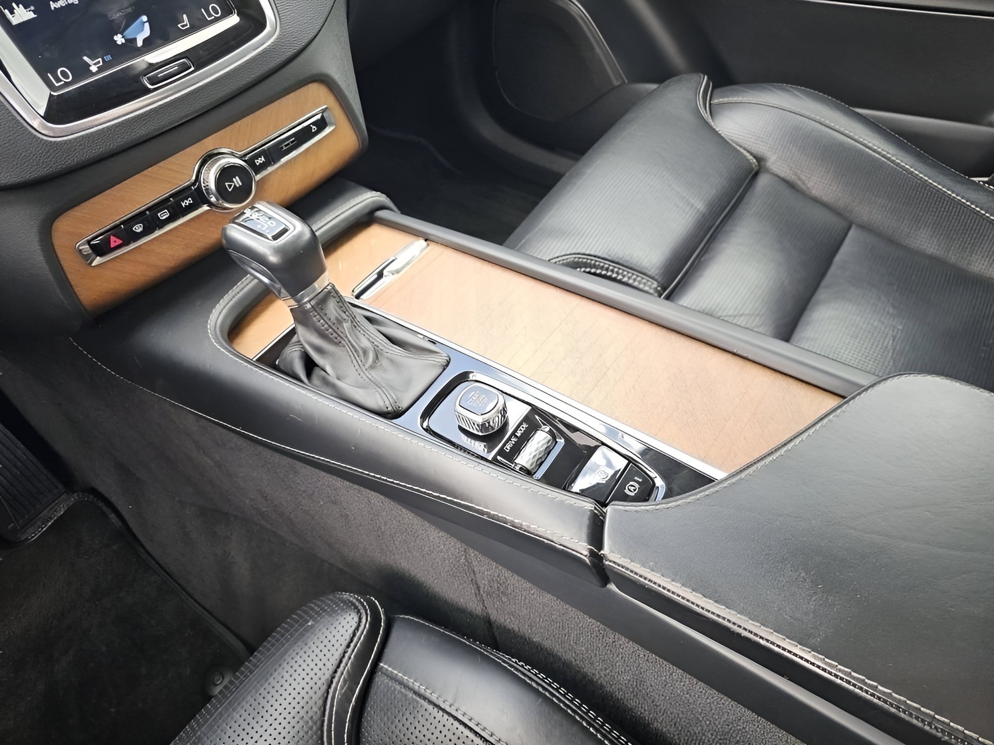 Used 2019 Volvo XC90 T6 Inscription AWD/4WD image 32