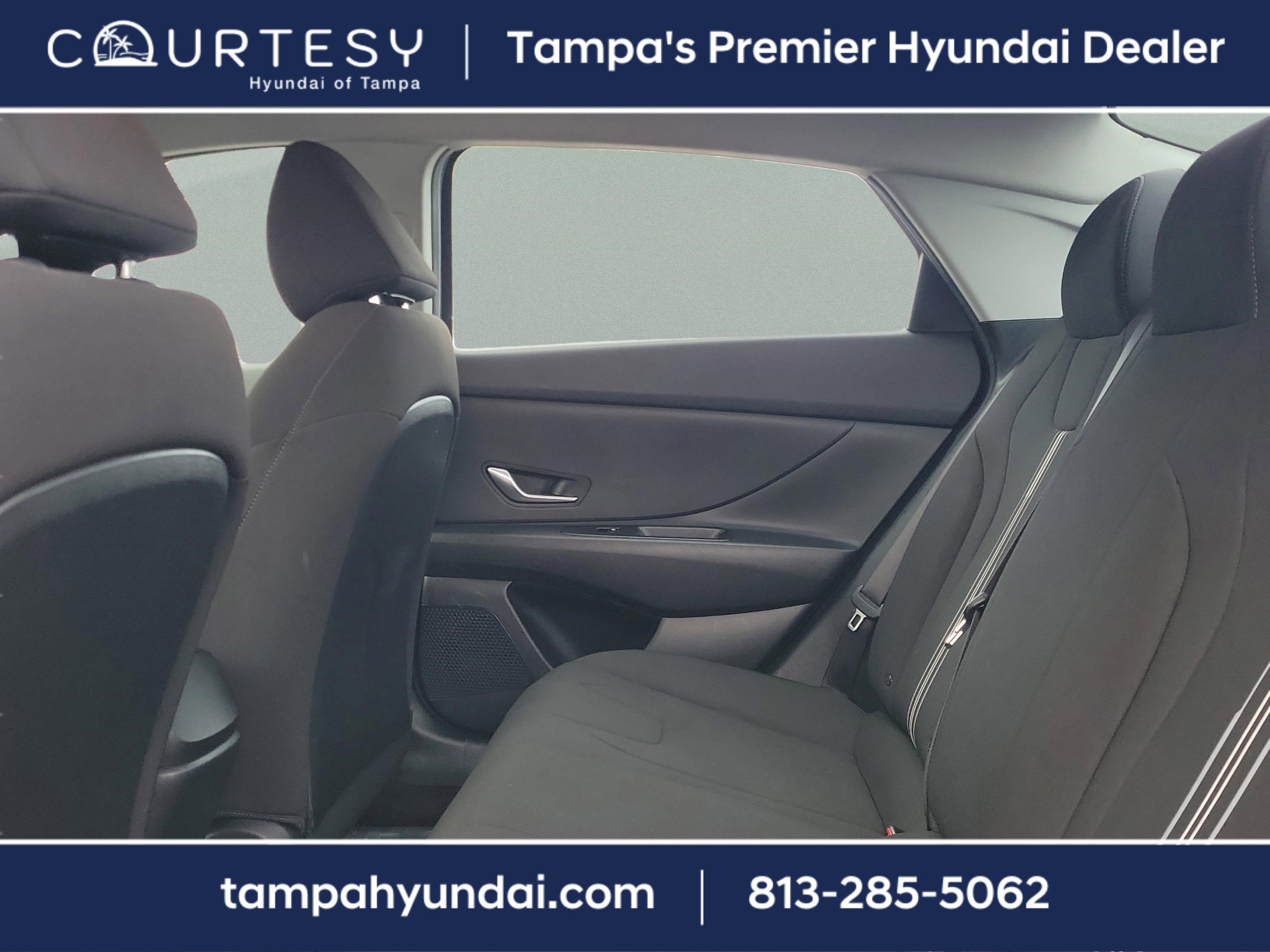 Used 2023 Hyundai Elantra SEL image 9