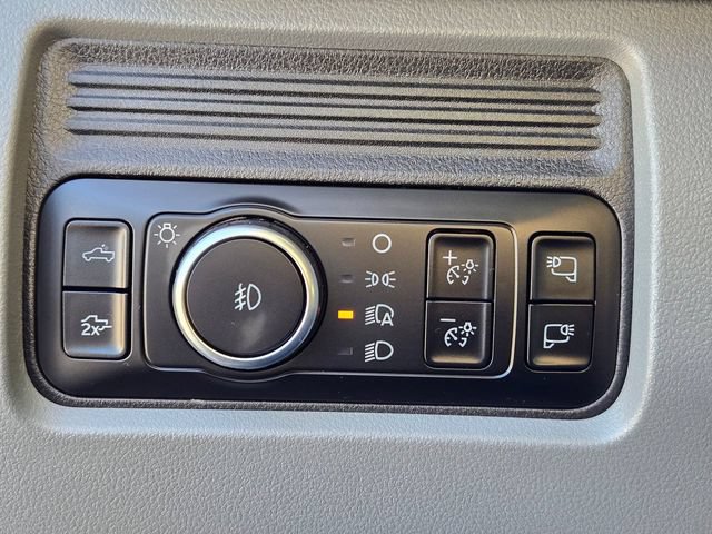 New 2026 Ford F250 XLT w/ XLT Premium Package AWD/4WD image 7