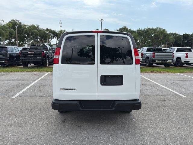 Used 2024 Chevrolet Express 3500 LS RWD image 6