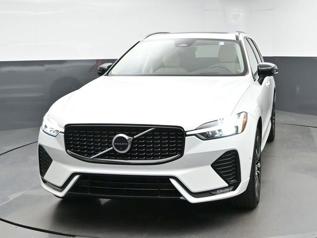 Used 2023 Volvo XC60 B5 Ultimate AWD/4WD image 3