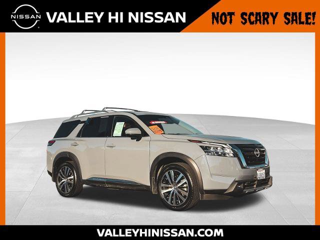 Certified 2024 Nissan Pathfinder Platinum image 1