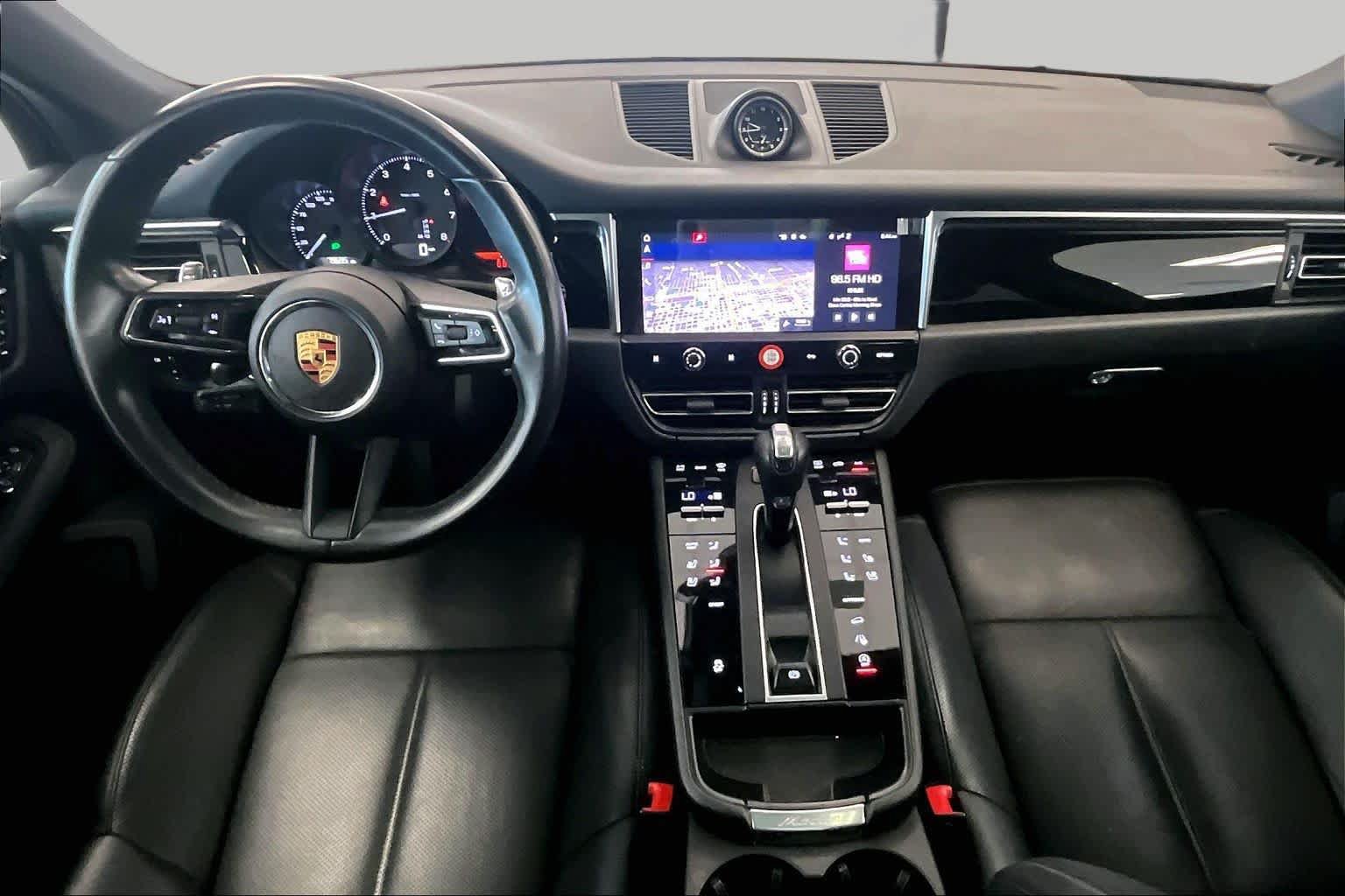 Used 2022 Porsche Macan AWD/4WD image 14