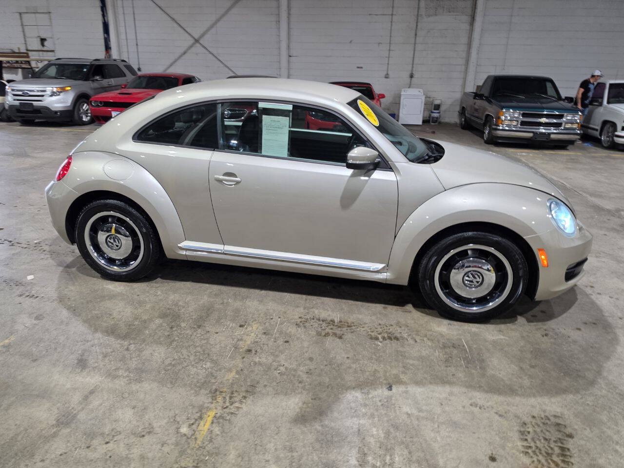 Used 2012 Volkswagen Beetle 2.5 FWD image 14