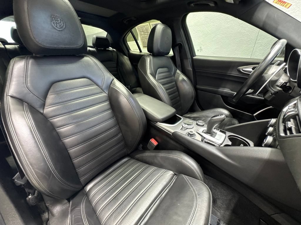 Used 2021 Alfa Romeo Giulia Ti Sport AWD/4WD image 33