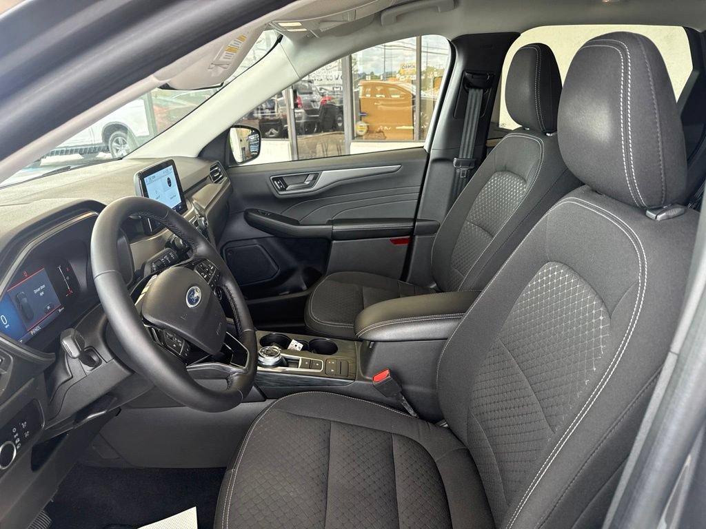 Certified 2023 Ford Escape Active AWD/4WD image 13