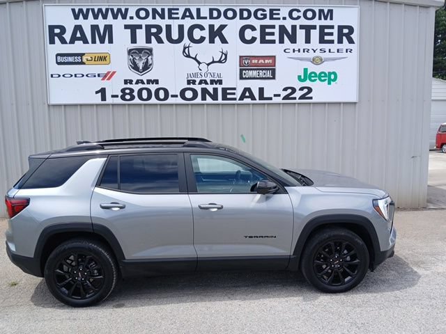Used 2026 GMC Terrain Elevation w/ Elevation Premium Package AWD/4WD image 2