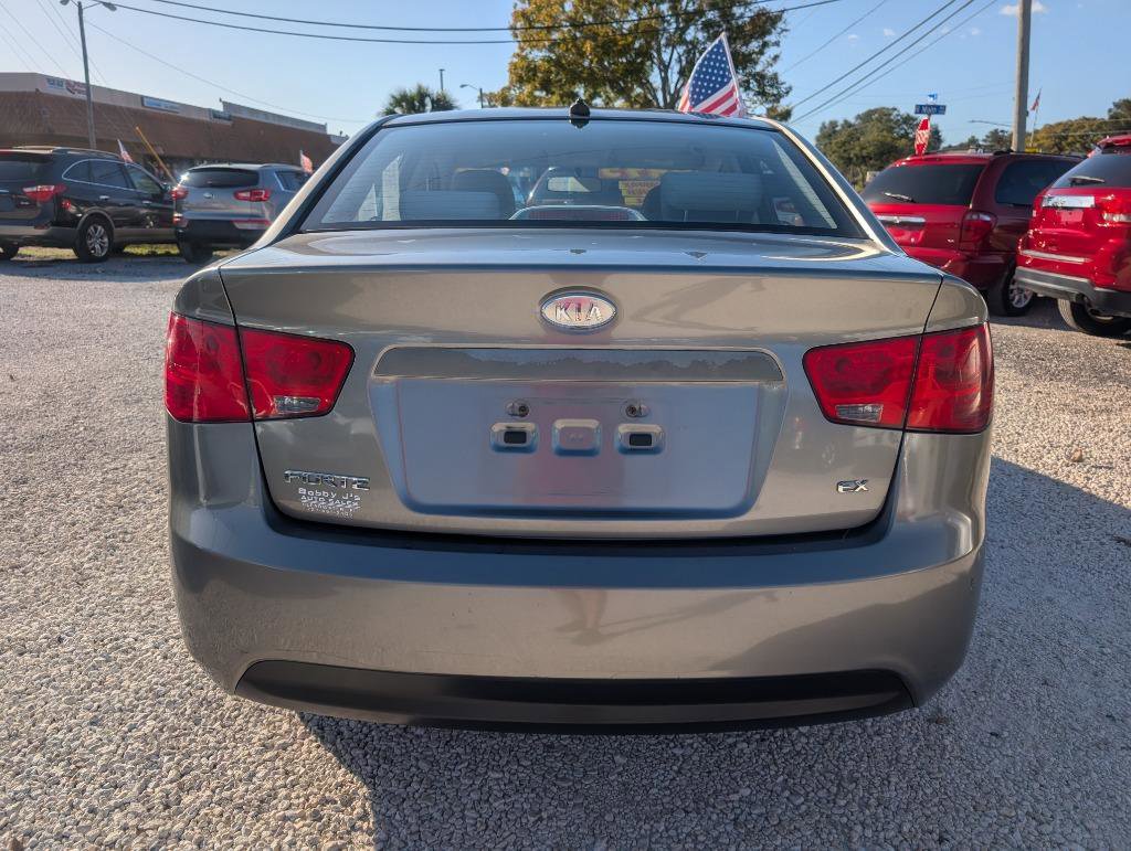 Used 2010 Kia Forte EX image 6