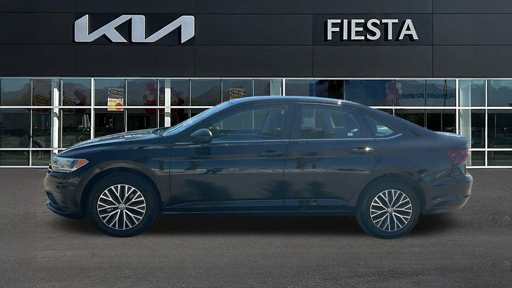 Used 2021 Volkswagen Jetta SE image 4