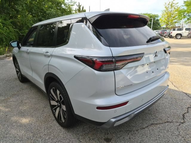 Used 2025 Mitsubishi Outlander SE AWD/4WD image 9