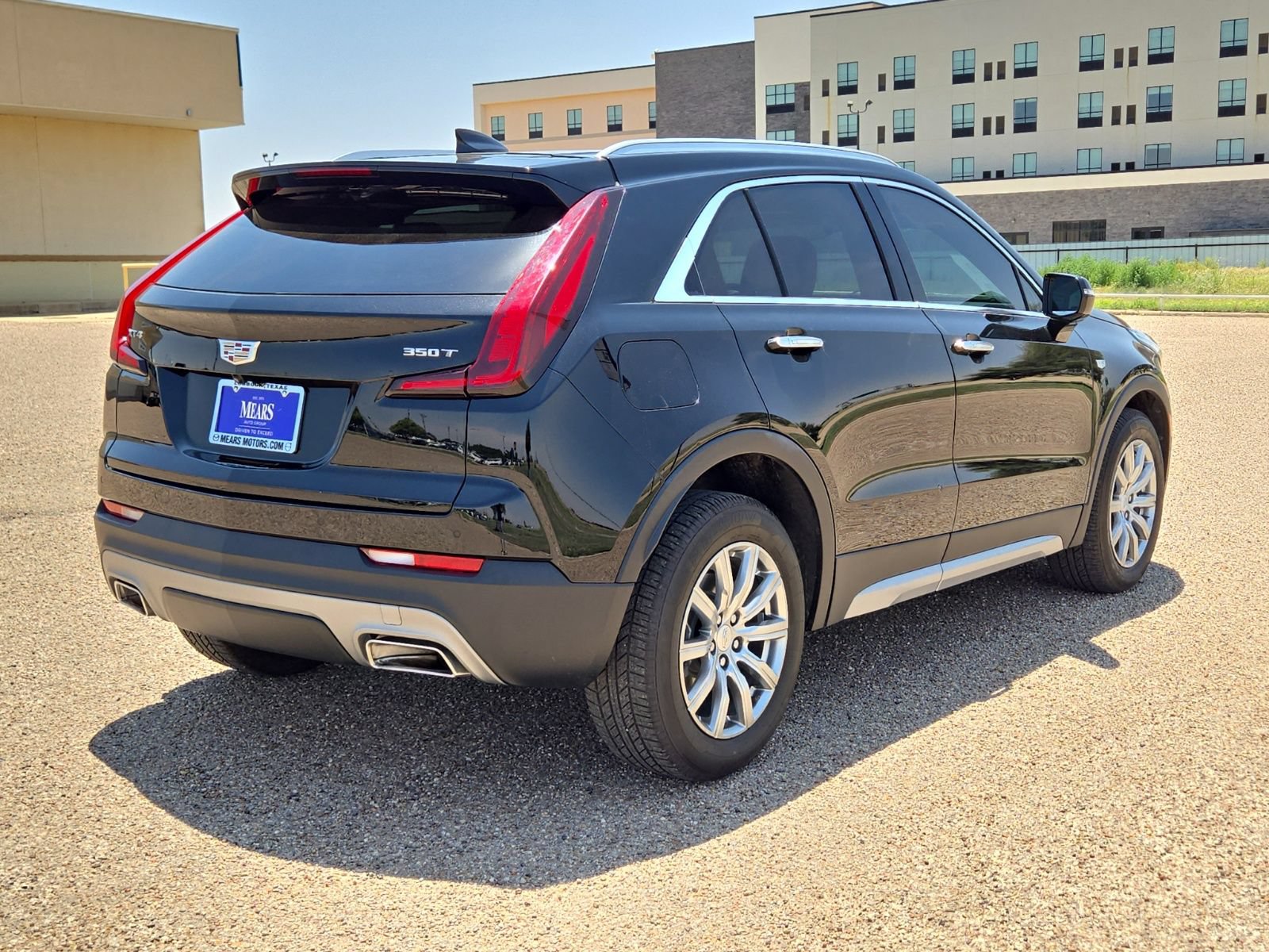 Used 2023 Cadillac XT4 Premium Luxury FWD image 5