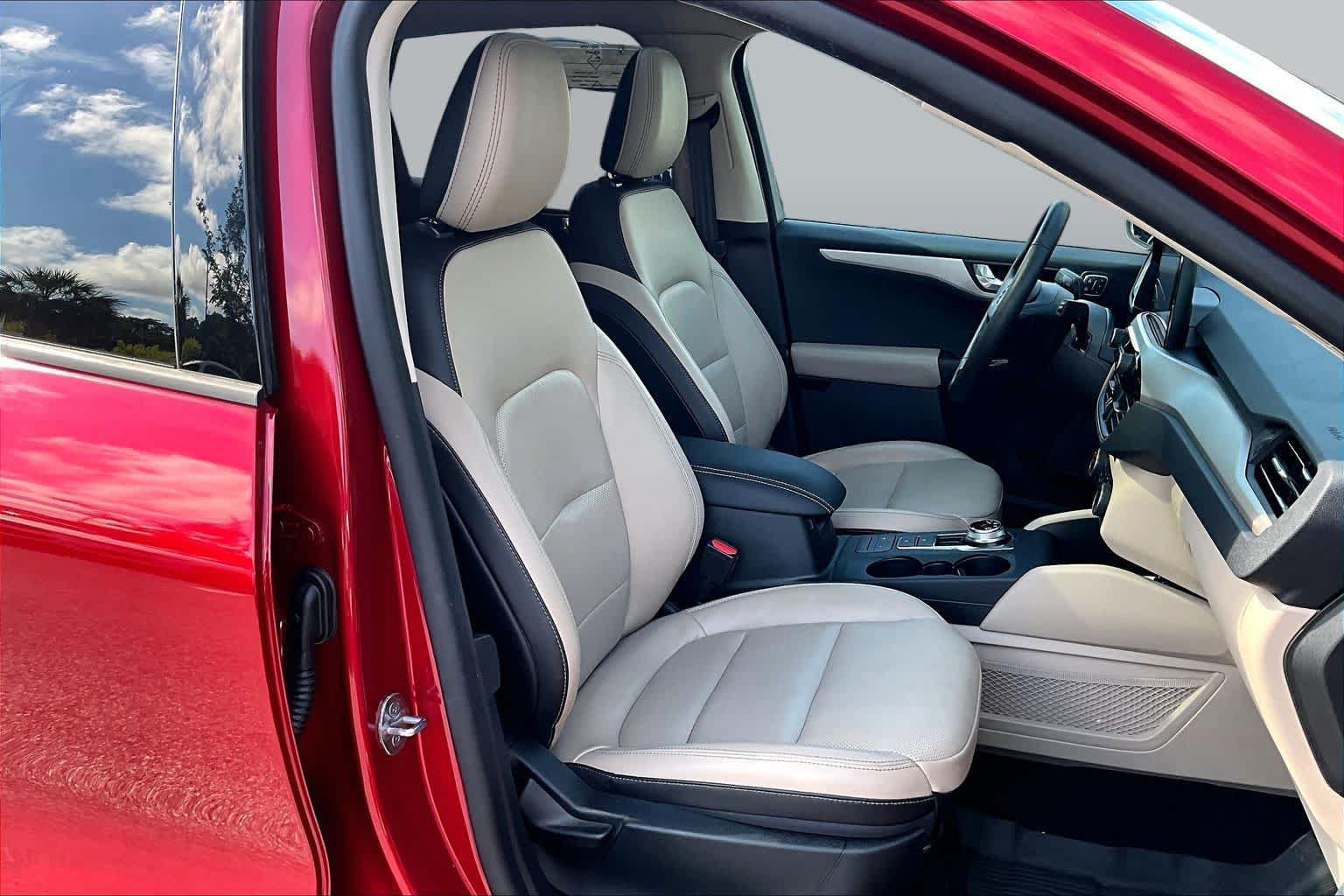 Used 2020 Ford Escape SEL FWD image 9
