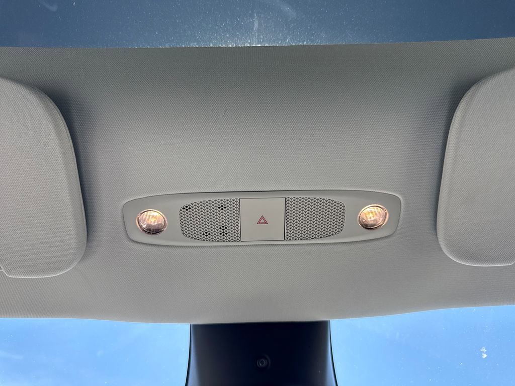 Used 2024 Tesla Model Y Performance AWD/4WD image 26