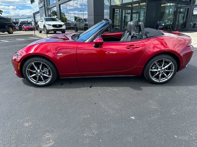 Certified 2022 MAZDA MX-5 Miata Grand Touring RWD image 3
