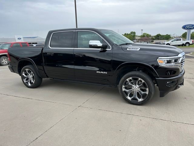 Used 2023 RAM 1500 Limited AWD/4WD image 3