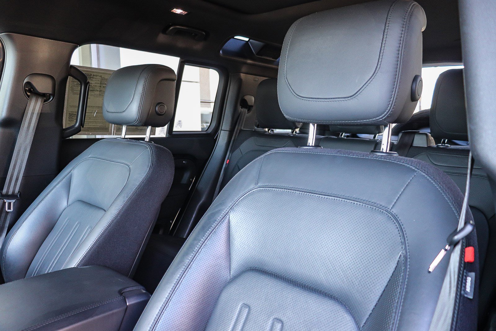 Used 2023 Land Rover Defender 110 X image 24