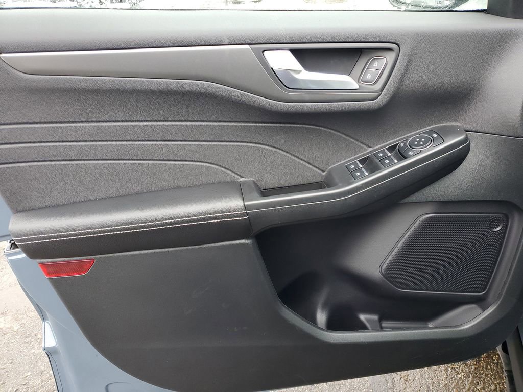 New 2026 Ford Escape SE image 23