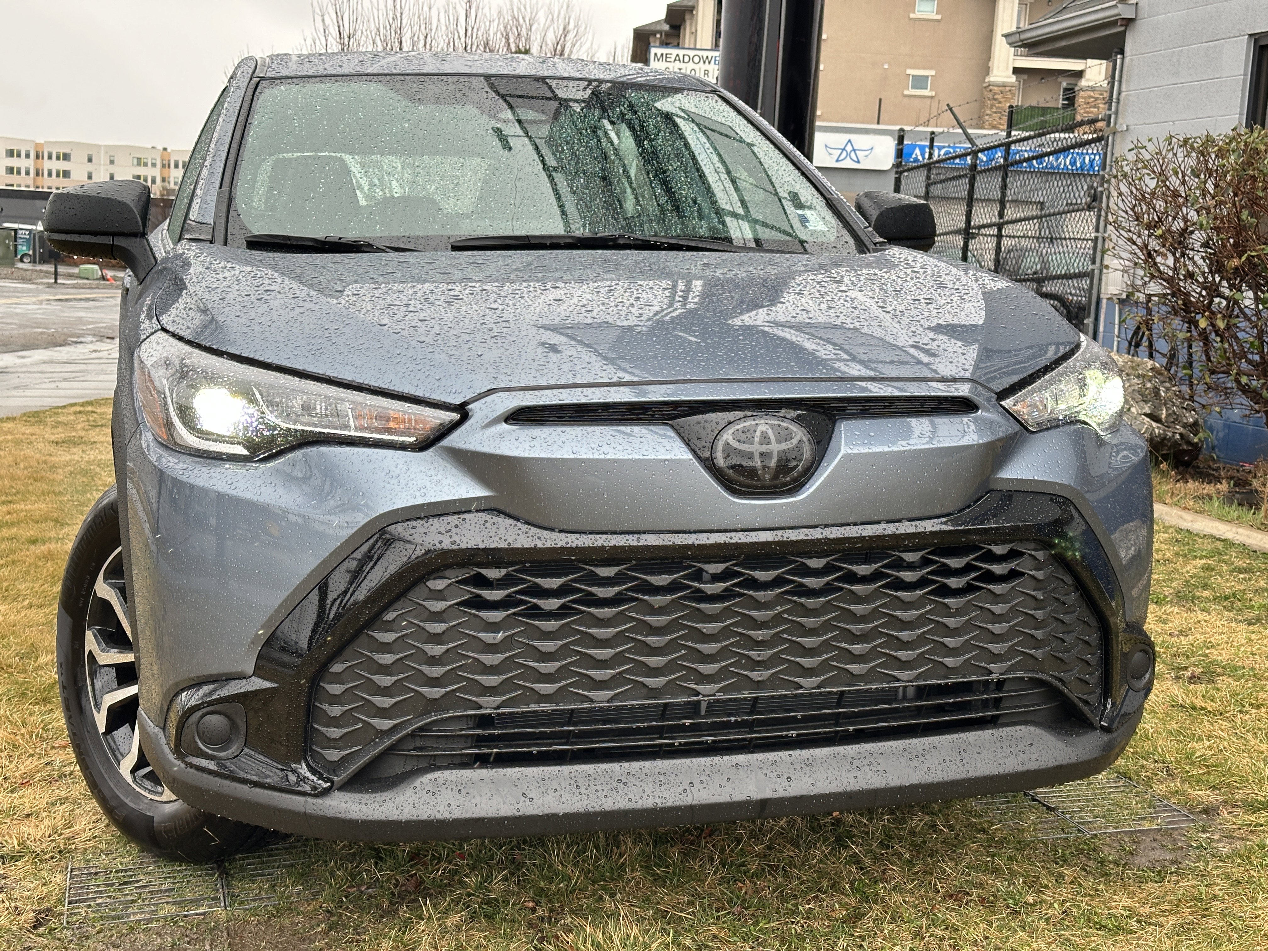Used 2025 Toyota Corolla Cross AWD Hybrid image 4