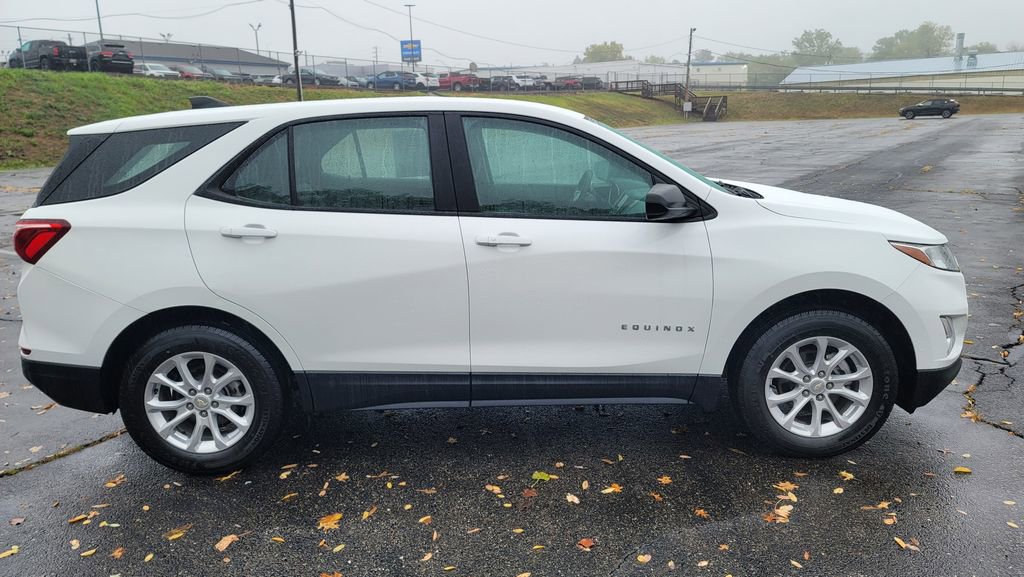 Used 2021 Chevrolet Equinox LS image 14