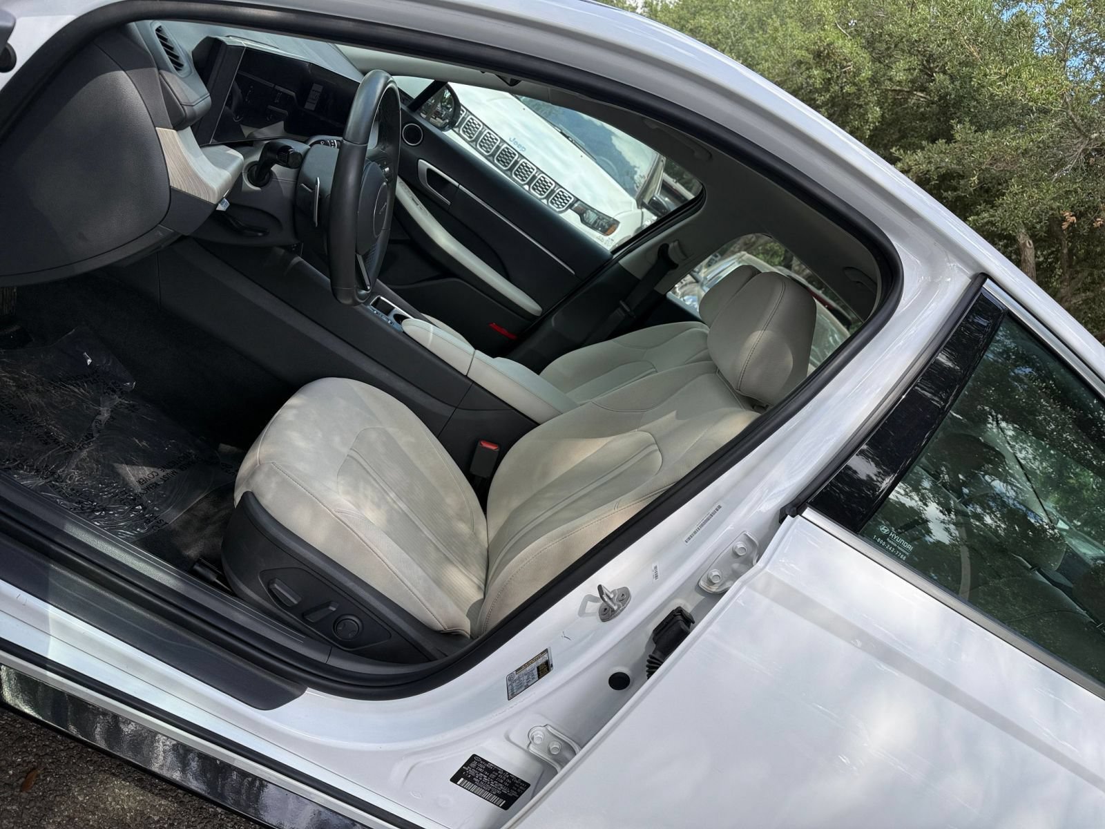Used 2025 Hyundai Sonata SEL FWD image 23