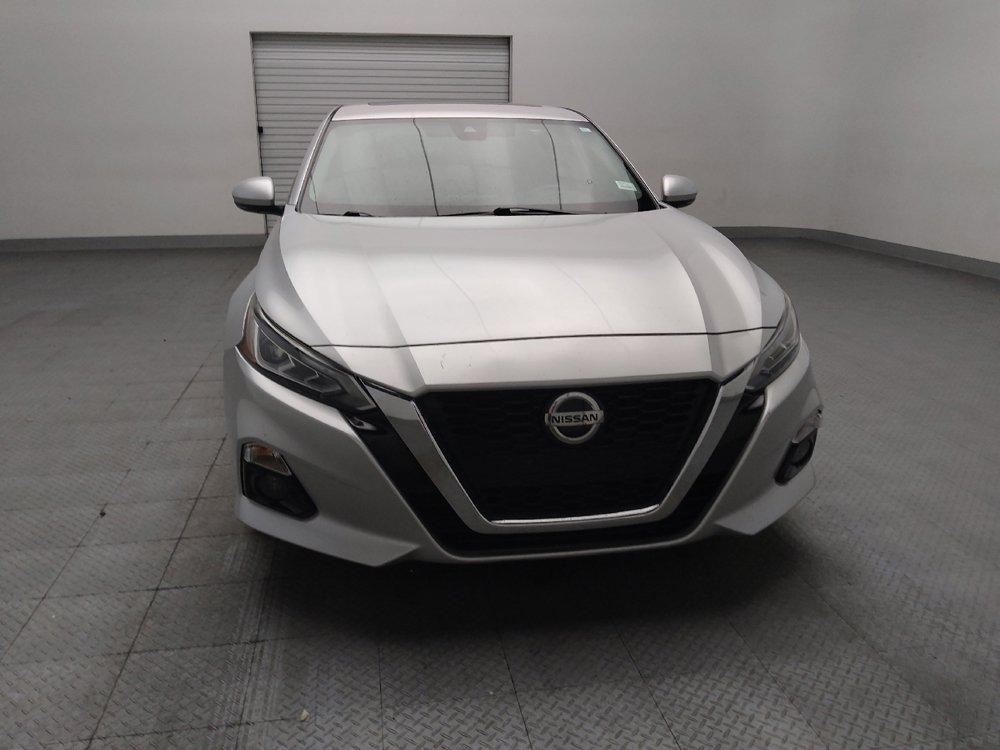 Used 2019 Nissan Altima 2.5 SL FWD image 14