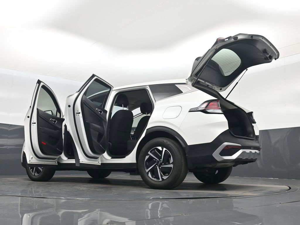 Certified 2024 Kia Sportage LX image 64