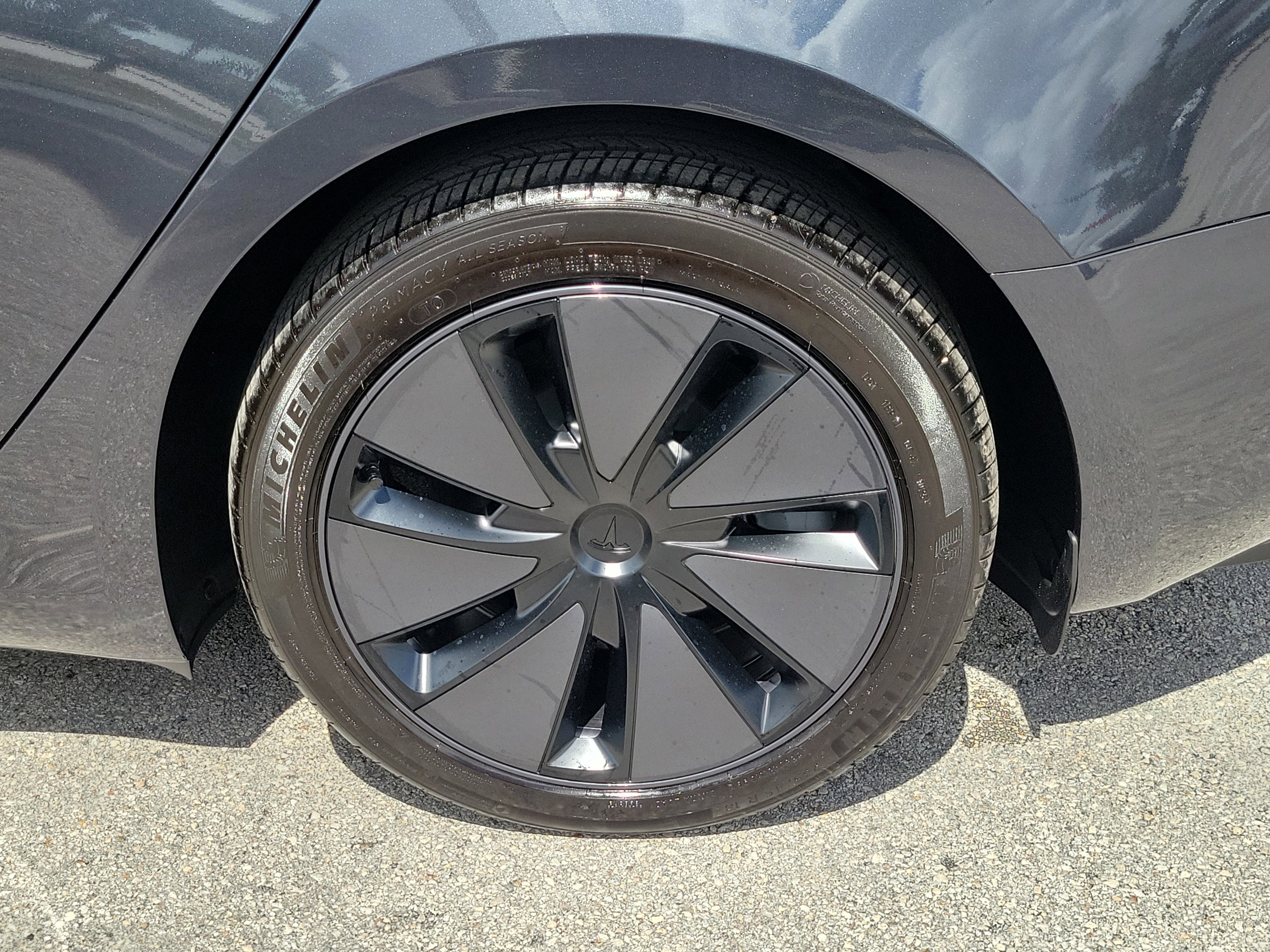 Used 2025 Tesla Model 3 Long Range image 26