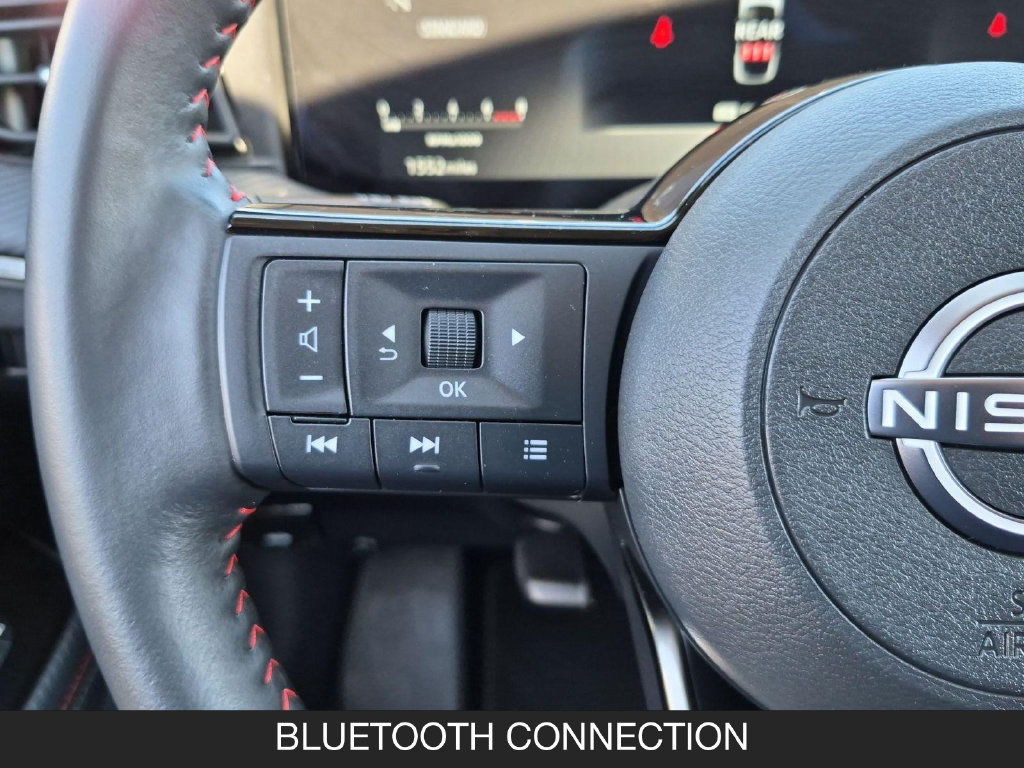 Certified 2025 Nissan Kicks SR FWD image 17