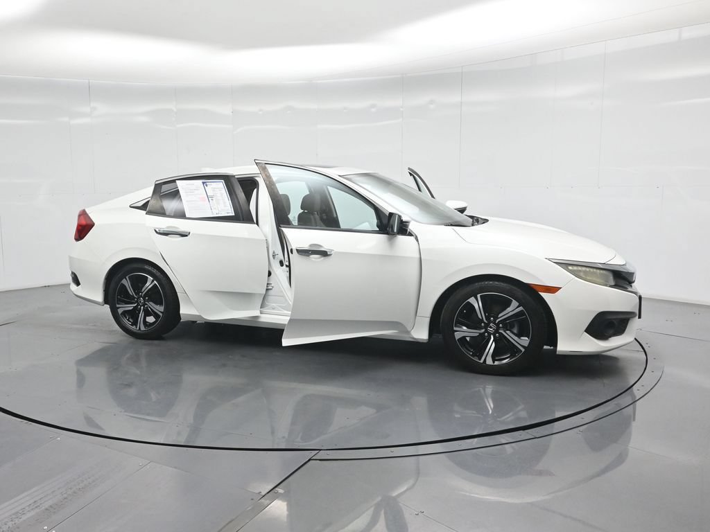Used 2016 Honda Civic Touring image 29