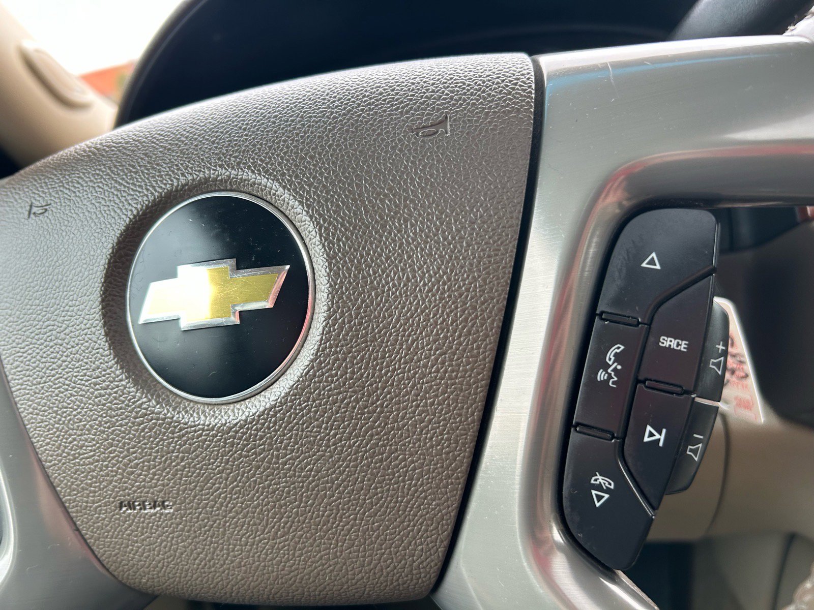 Used 2011 Chevrolet Suburban LT image 22