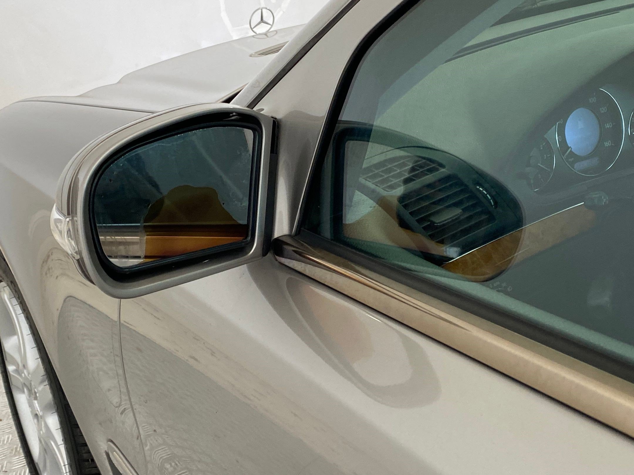 Used 2005 Mercedes-Benz E 500 4MATIC Sedan image 10