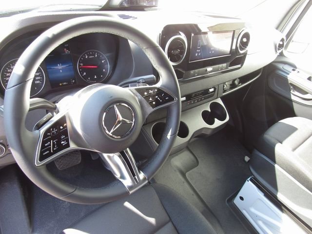 New 2025 Mercedes-Benz Sprinter 2500 image 29