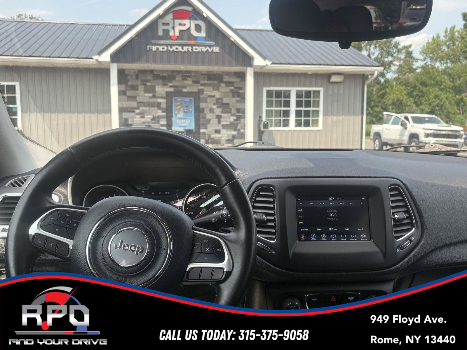 Used 2019 Jeep Compass Latitude AWD/4WD image 13
