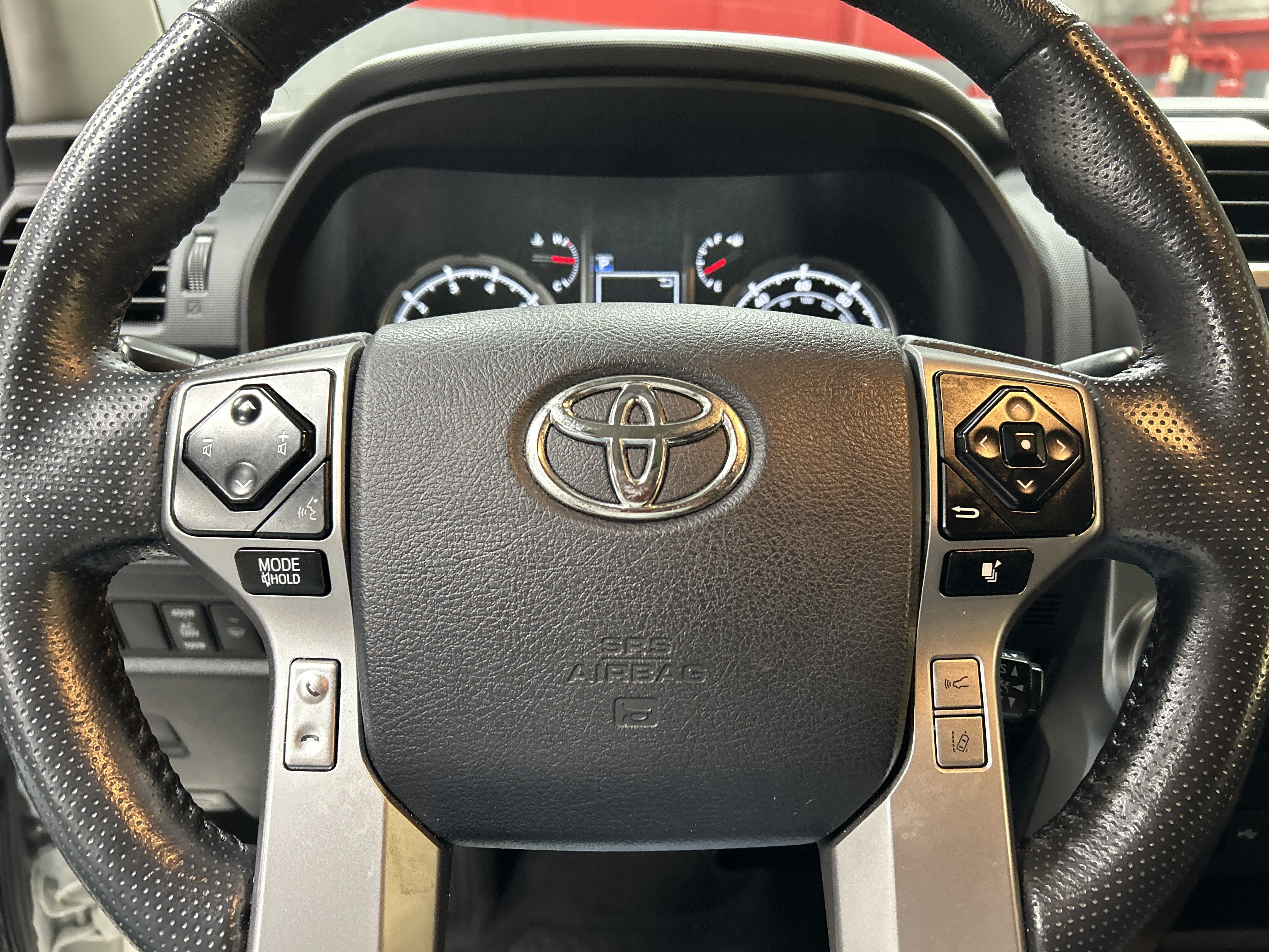 Used 2023 Toyota 4Runner Limited AWD/4WD image 18