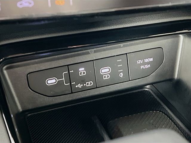 Used 2025 Kia K5 GT image 21