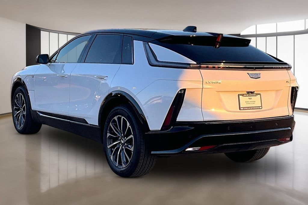 New 2027 Cadillac Lyriq Premium Sport w/ LPO, Floor Liner Package AWD/4WD image 3