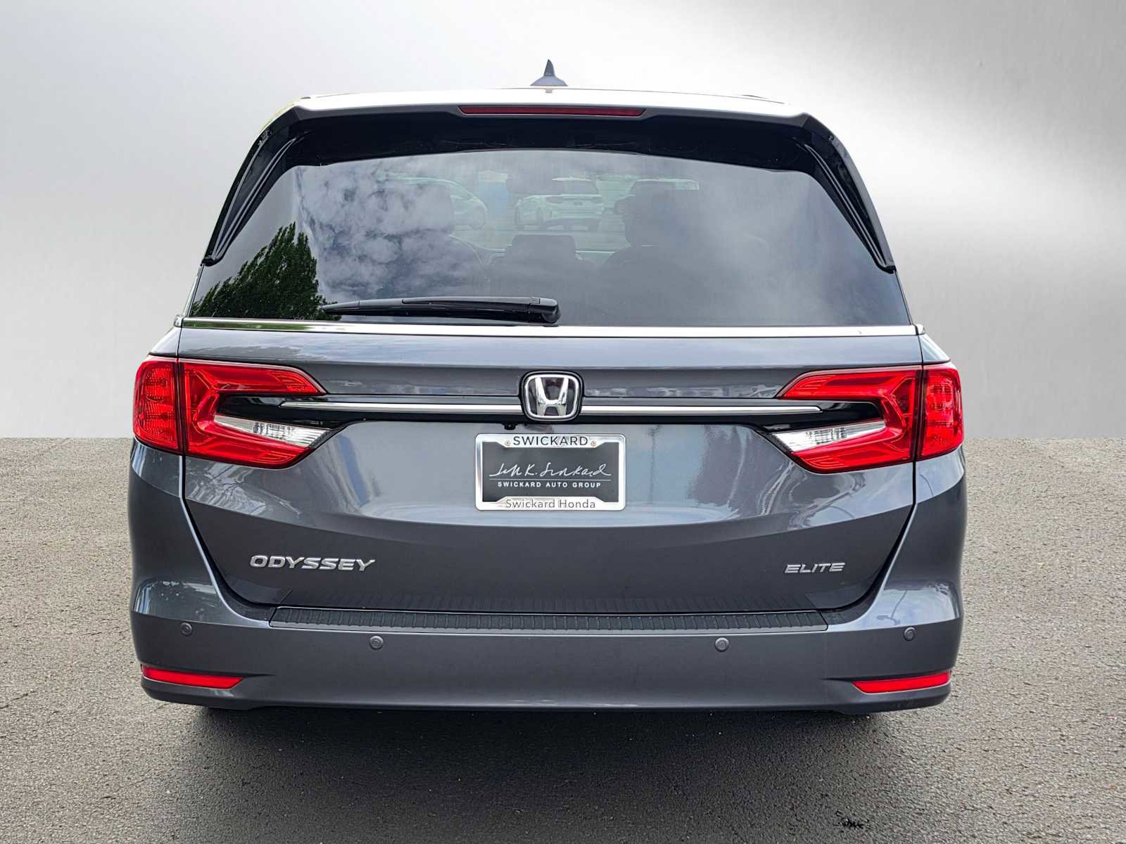 Used 2024 Honda Odyssey Elite image 4