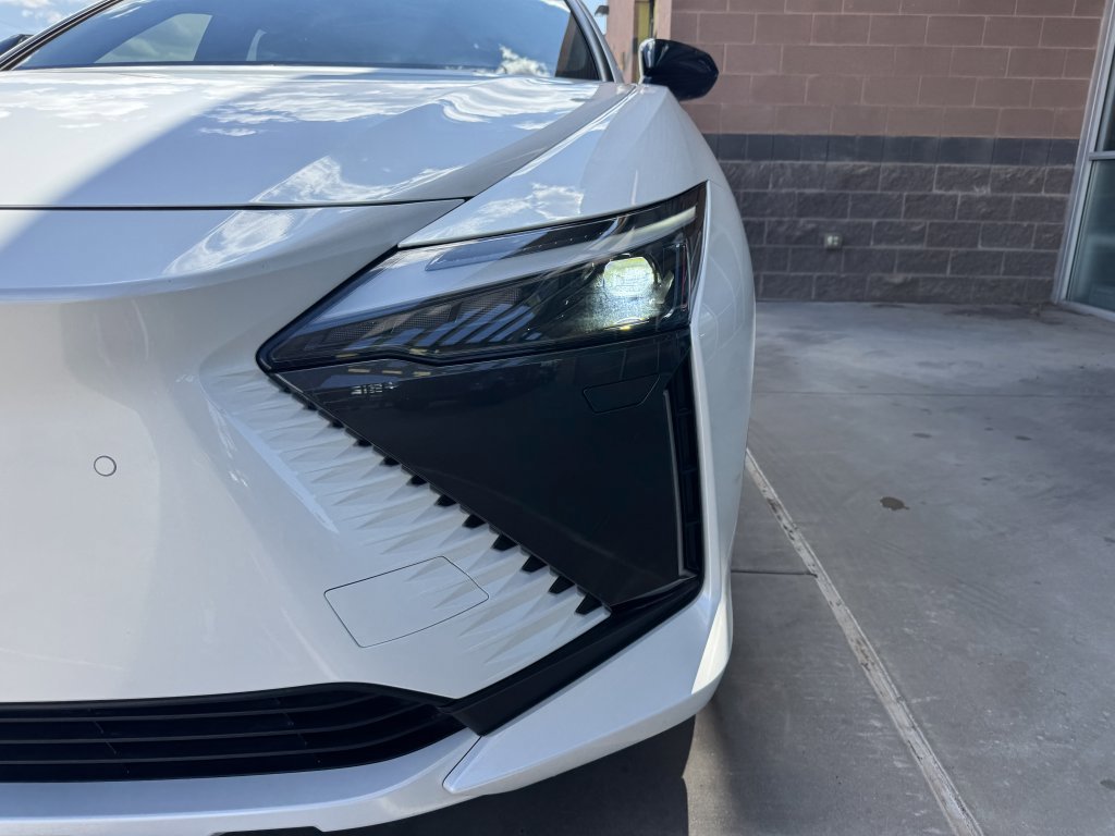 Used 2023 Lexus RZ 450e Premium image 11