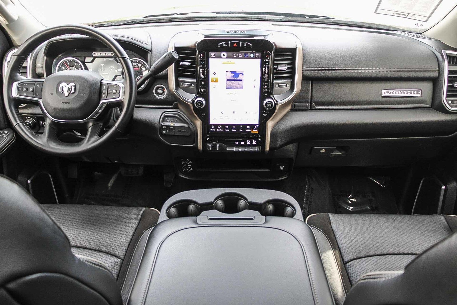 Used 2024 RAM 2500 Laramie w/ Safety Group image 12