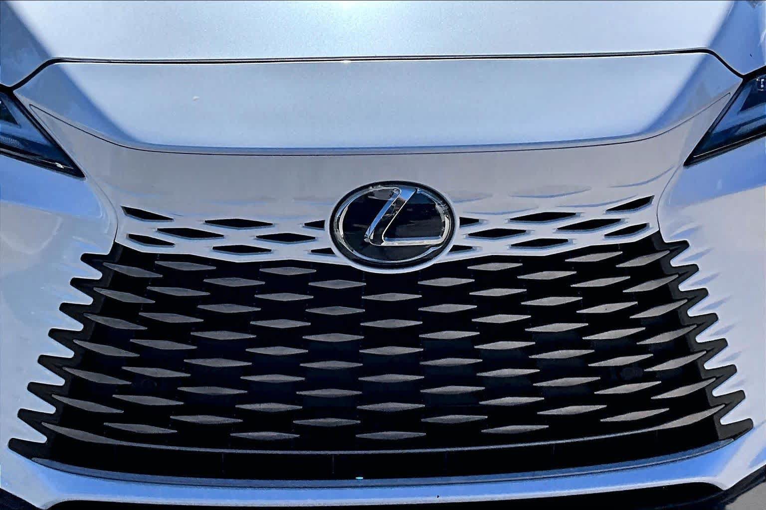 Used 2024 Lexus RX 350 Premium w/ Accessory Package (Z1) FWD image 30