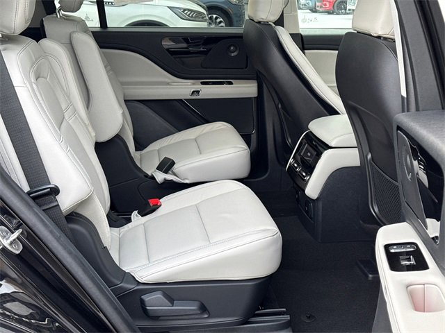 New 2025 Lincoln Aviator Reserve w/ Illumination Package image 11