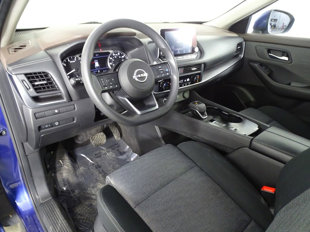 Used 2023 Nissan Rogue SV FWD image 22