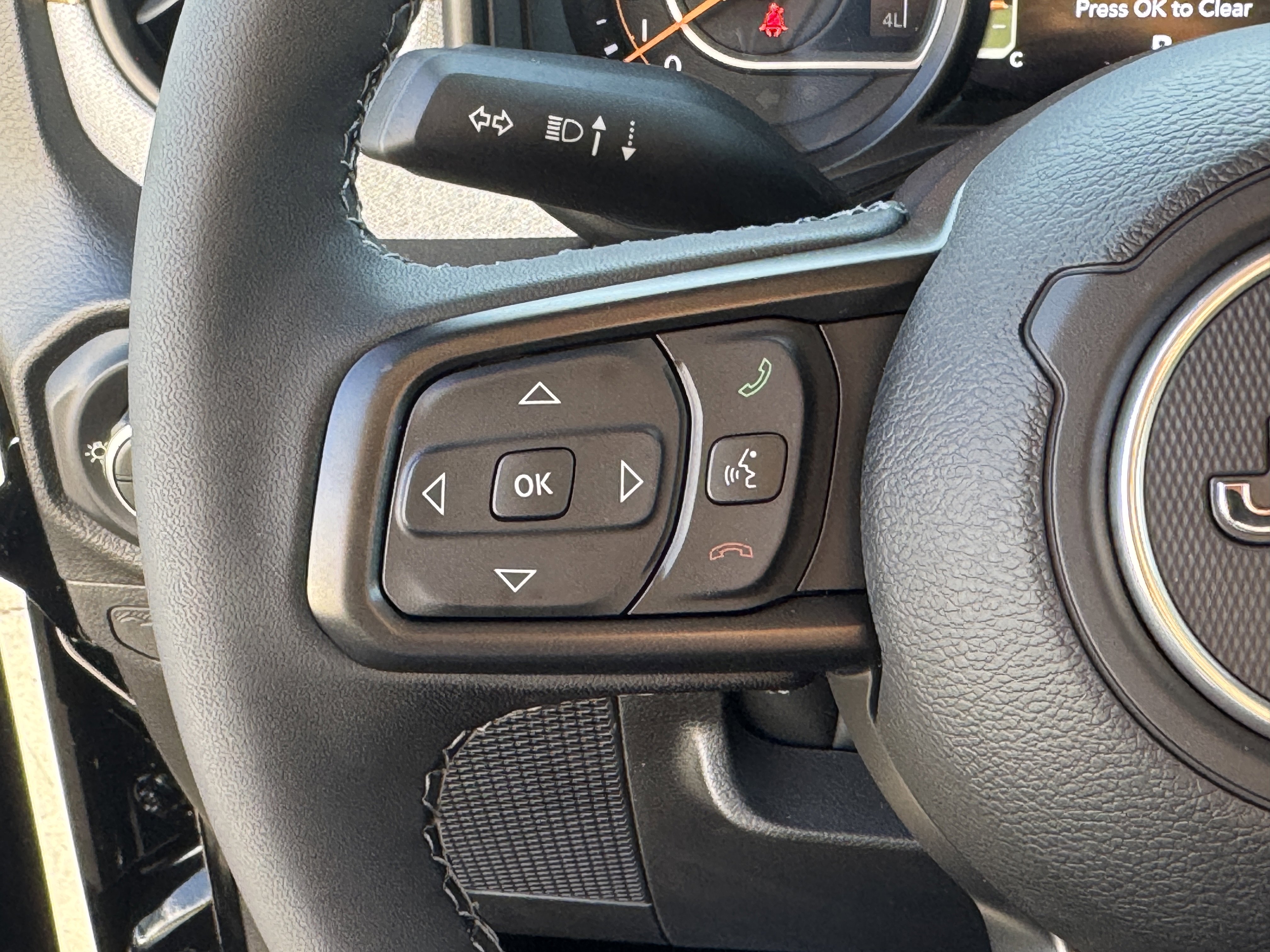 New 2025 Jeep Gladiator Sport image 15