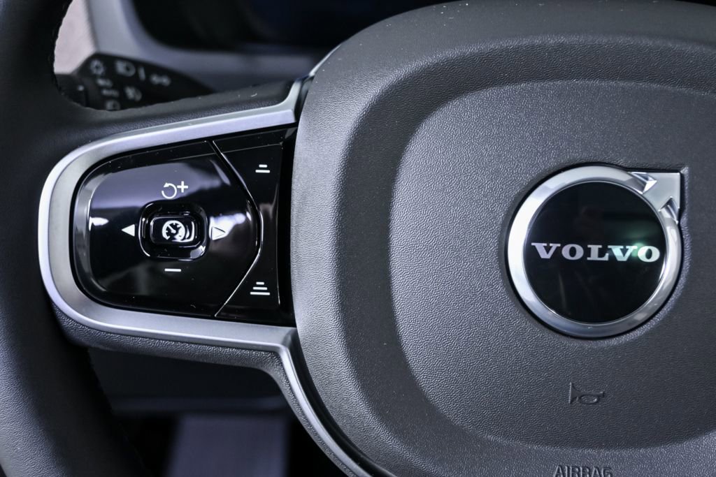 New 2026 Volvo XC90 T8 Plus w/ Protection Package image 10