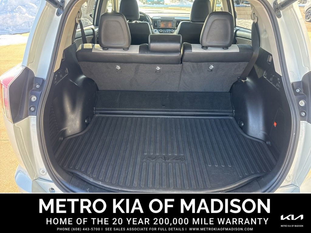 Used 2018 Toyota RAV4 Limited w/ Advanced Technology Package image 29