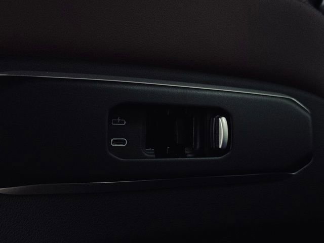 New 2026 BMW X5 xDrive40i w/ M Sport Package image 25