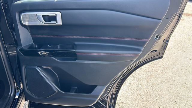 Certified 2023 Ford Explorer ST-Line w/ Class IV Trailer Tow Package RWD image 12