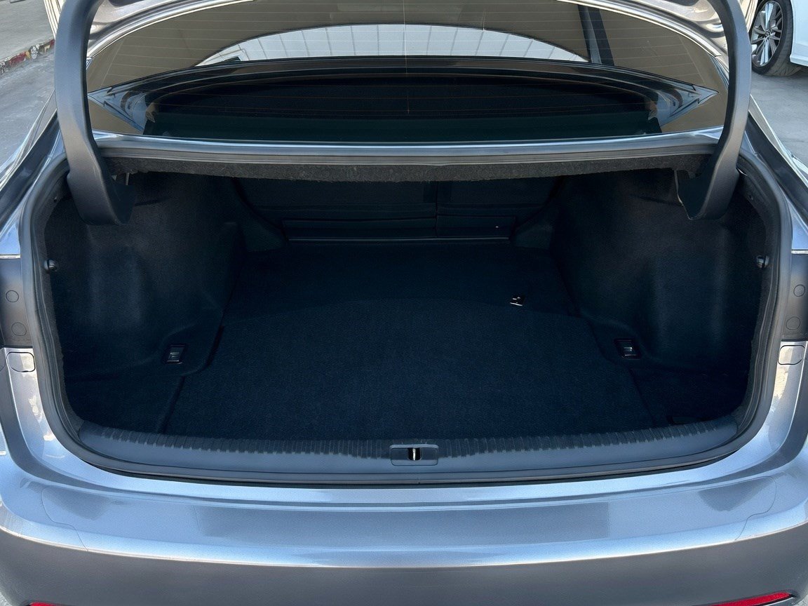 Used 2014 Lexus IS 250 w/ F-Sport Package RWD image 17
