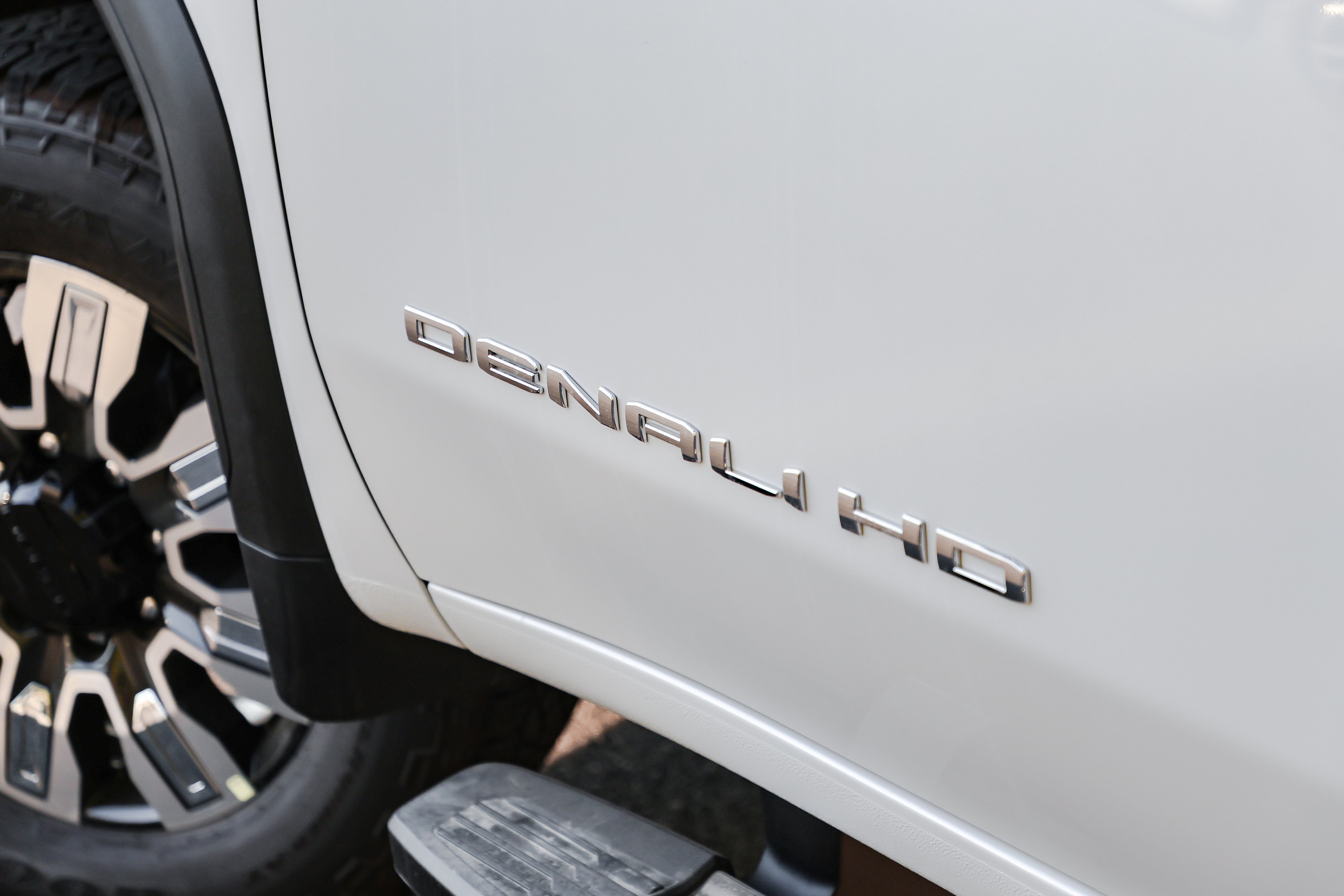 New 2026 GMC Sierra 2500 Denali w/ Denali Reserve Package image 5