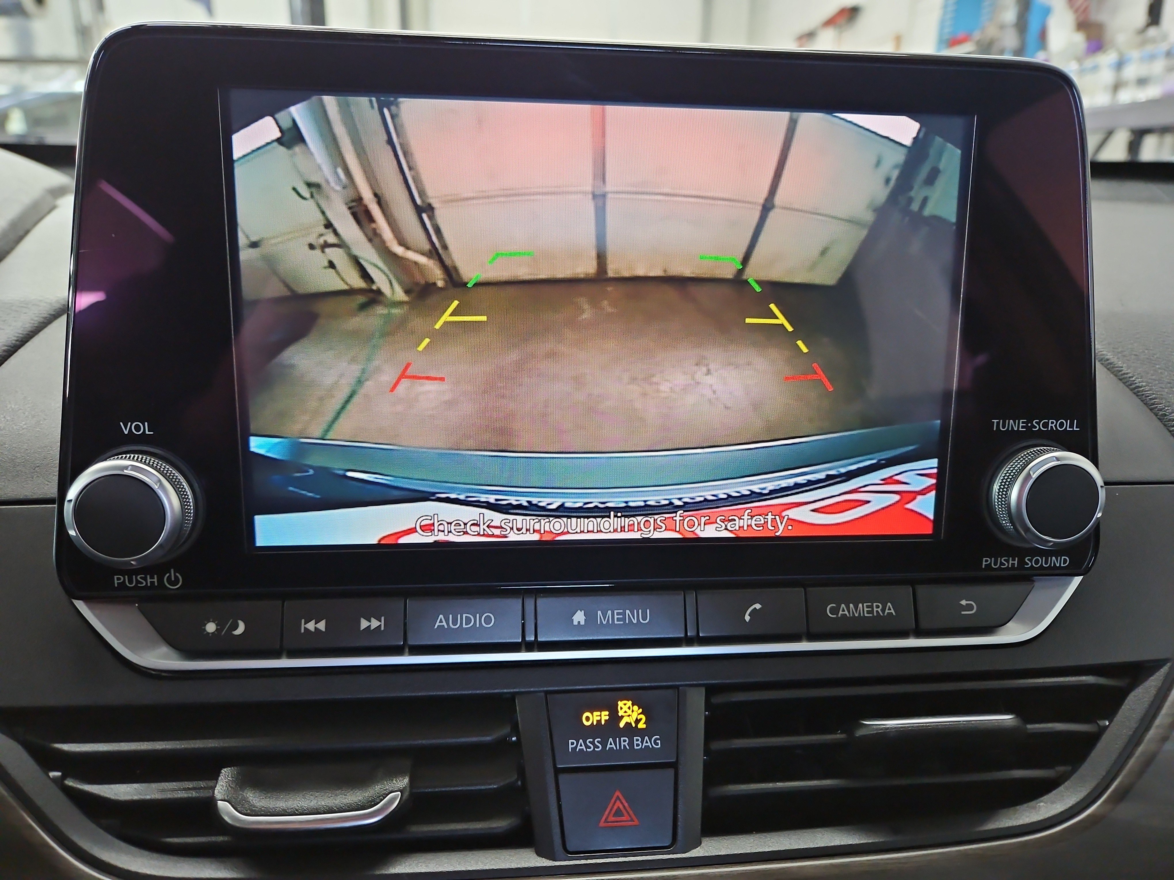 Used 2024 Nissan Altima 2.5 SV image 16